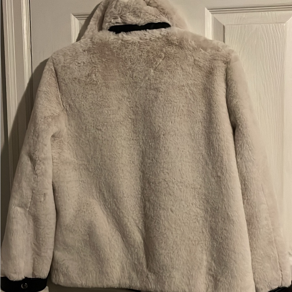 Express Fur Jacket - Picture 3 of 5